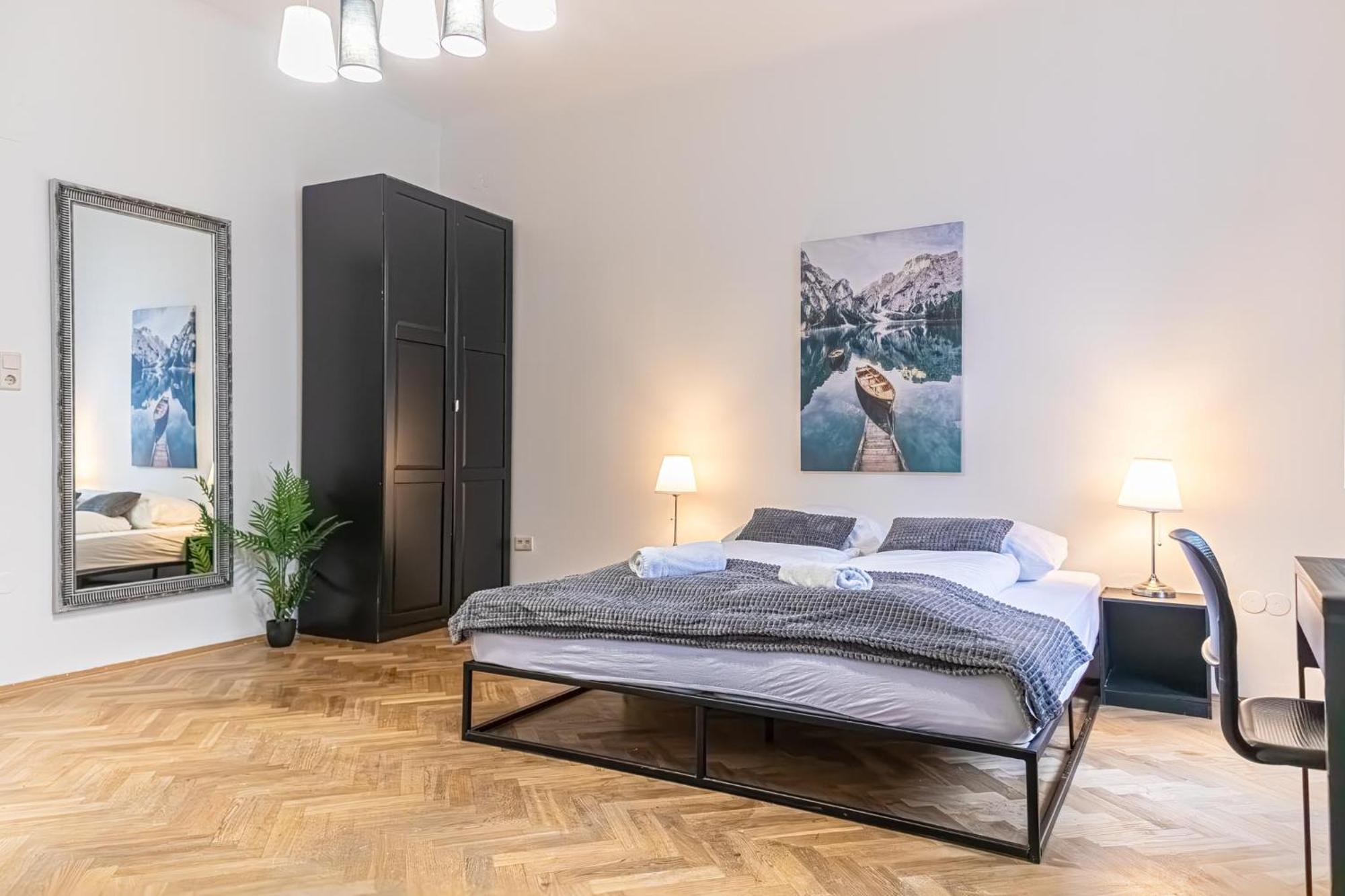 Spacious 2Br Apt -Near Wiener Stadthalle Burggassewiener Well Located エクステリア 写真
