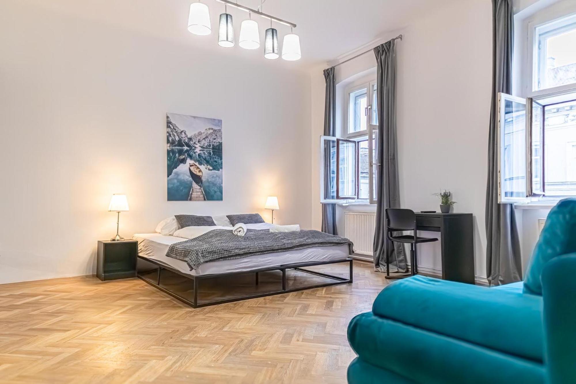 Spacious 2Br Apt -Near Wiener Stadthalle Burggassewiener Well Located エクステリア 写真