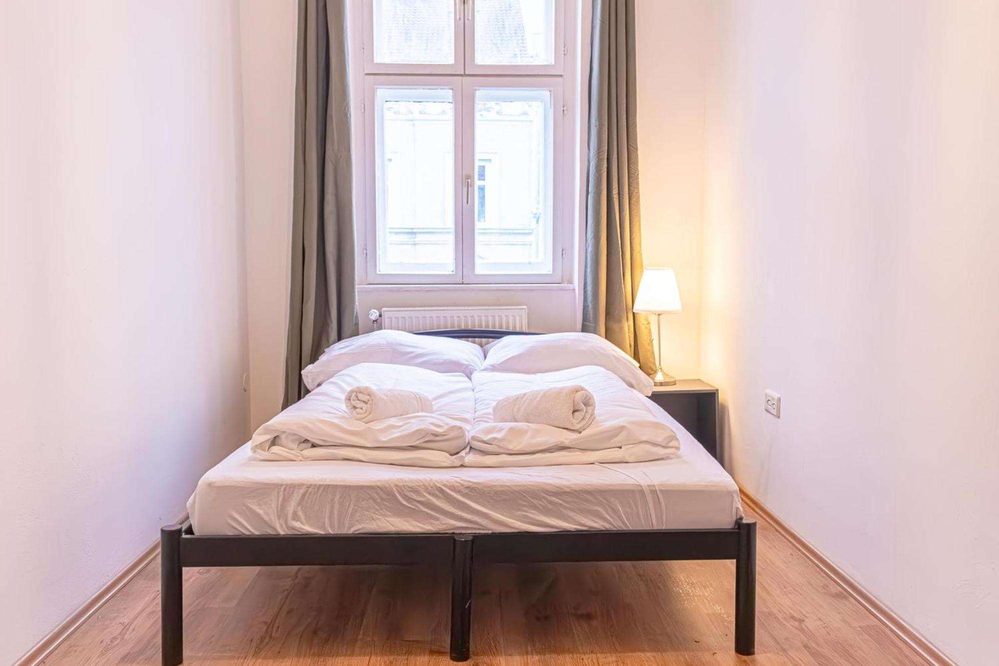 Spacious 2Br Apt -Near Wiener Stadthalle Burggassewiener Well Located エクステリア 写真