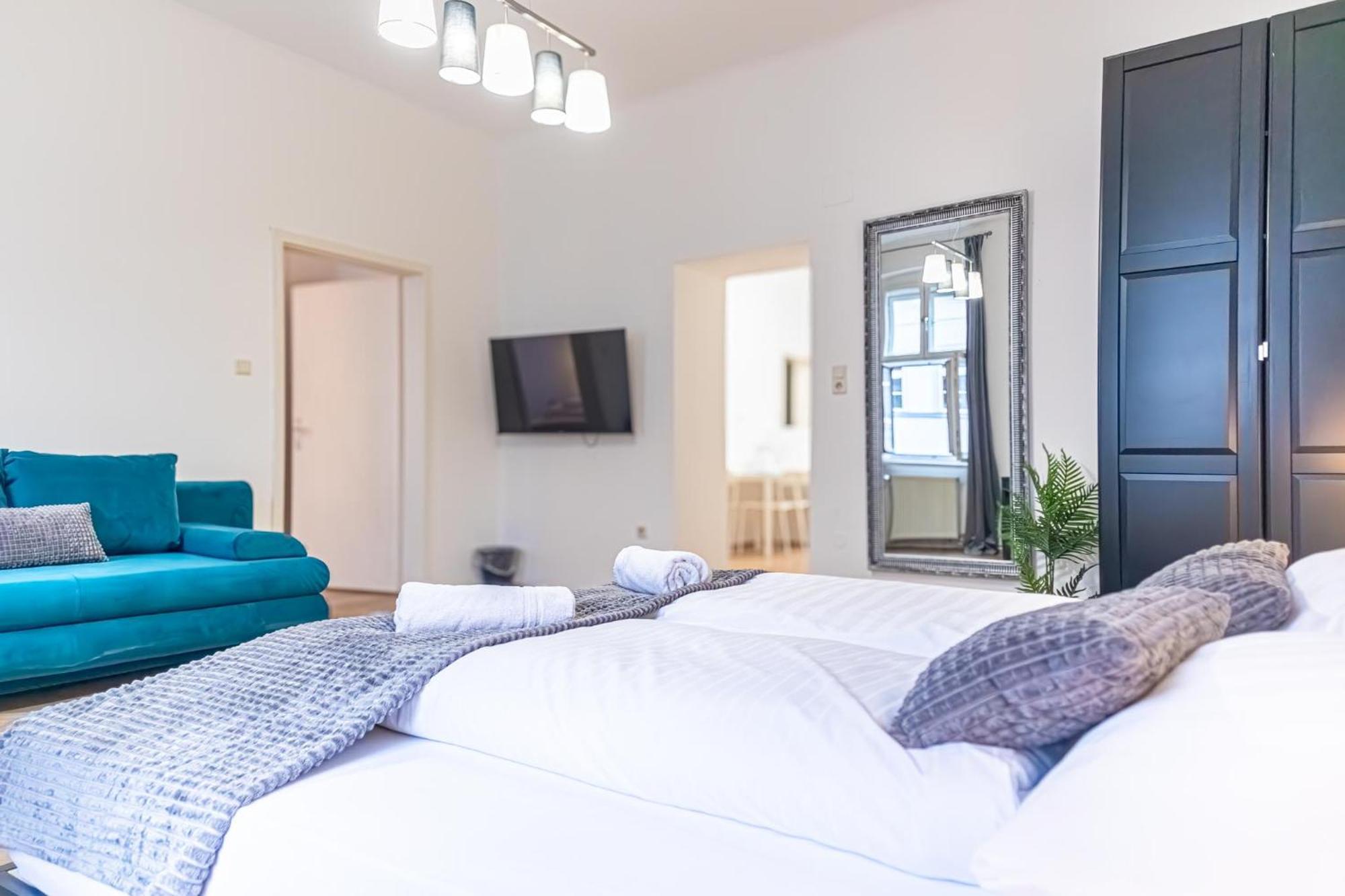 Spacious 2Br Apt -Near Wiener Stadthalle Burggassewiener Well Located エクステリア 写真