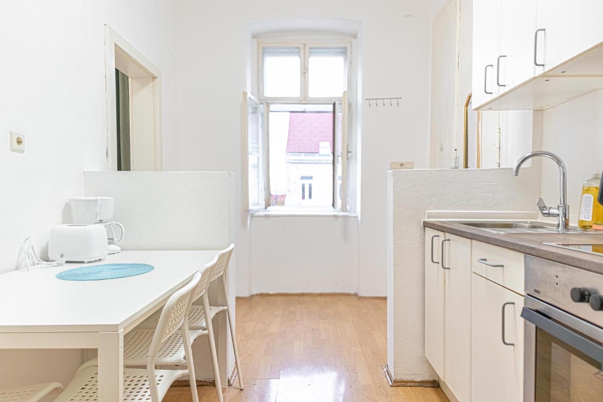 Spacious 2Br Apt -Near Wiener Stadthalle Burggassewiener Well Located エクステリア 写真