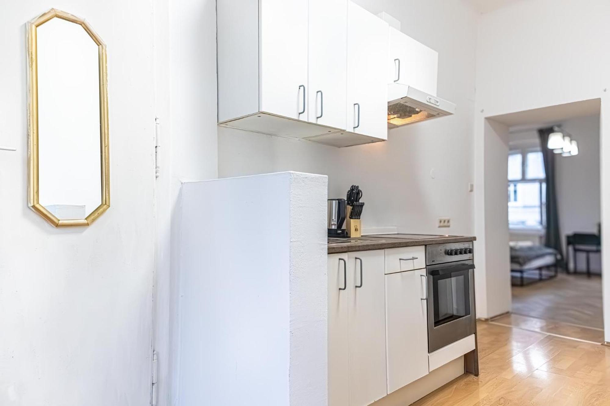 Spacious 2Br Apt -Near Wiener Stadthalle Burggassewiener Well Located エクステリア 写真